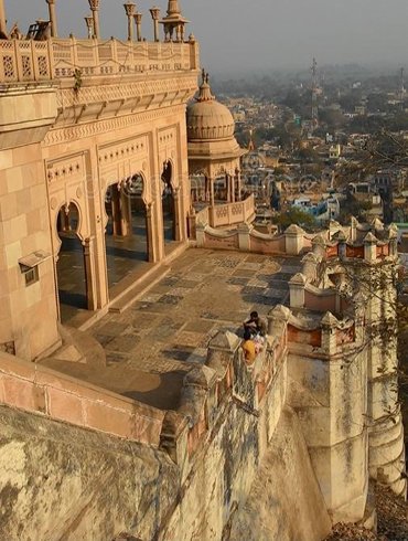 Balaji Tours & Travels, TAXI SERVICE IN MATHURA