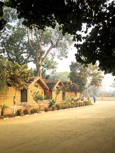 Balaji Tours & Travels, TAXI SERVICE IN MATHURA