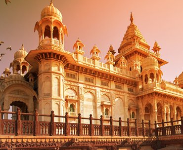 Balaji Tours & Travels, TAXI SERVICE IN MATHURA